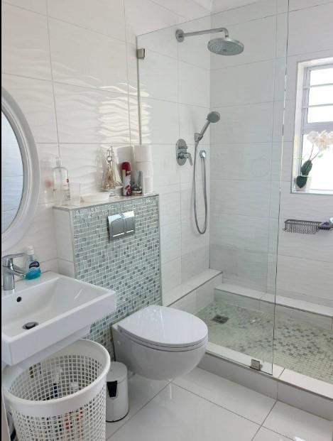To Let 2 Bedroom Property for Rent in Vredehoek Western Cape